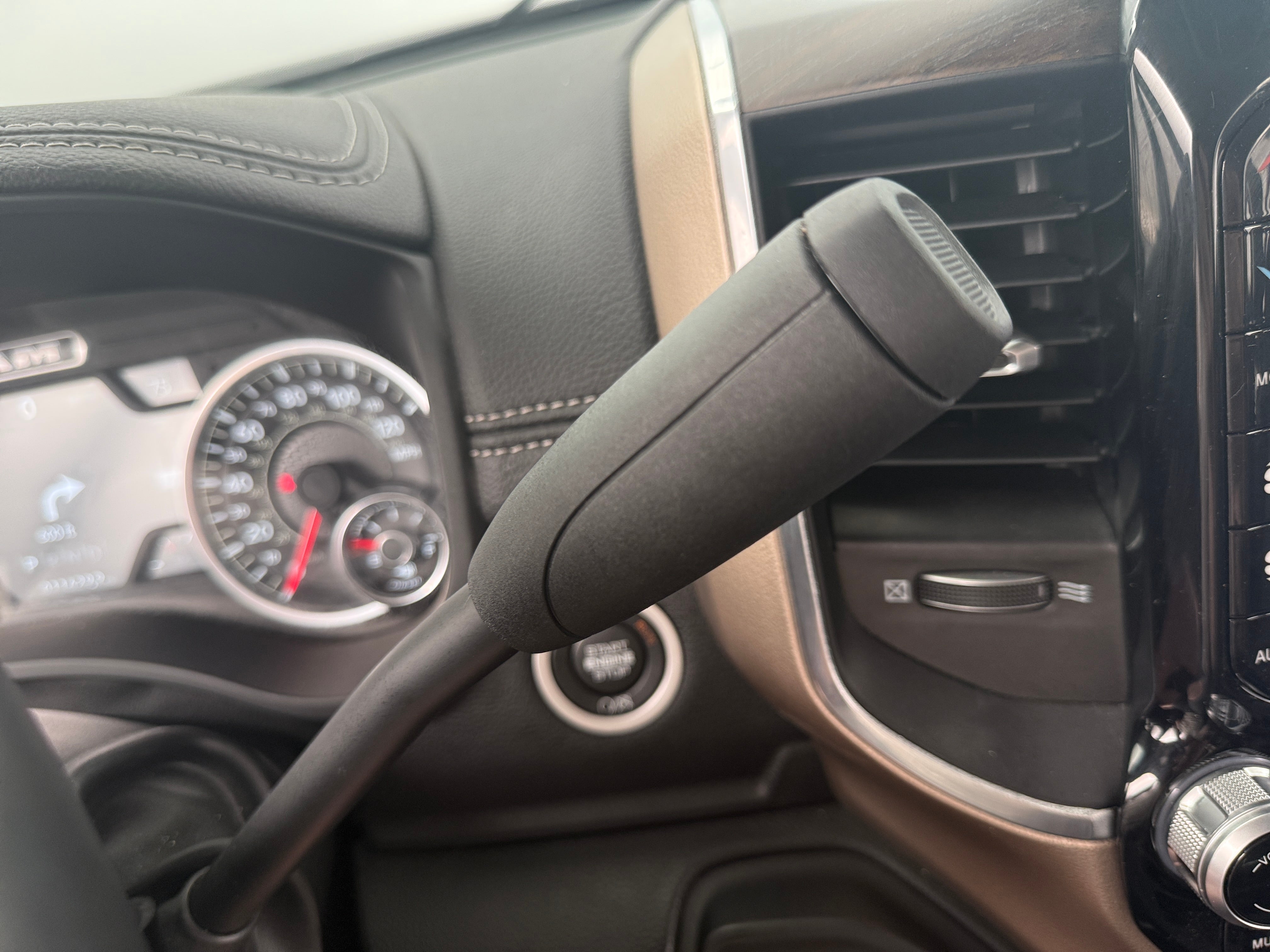 ram ram 2500 pickup 2024 3C6UR5FL9RG403108 image ram ram 2500 pickup 2024 3C6UR5FL9RG403108 image